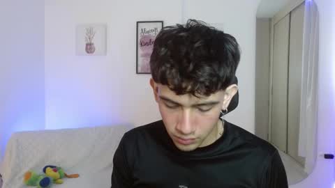 Sebas online show from 2, 3, 2025