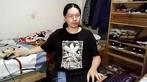 Snapshot of sebasslops chatting on 15, 12, 2024 Sebas online show from 15, 12, 2024