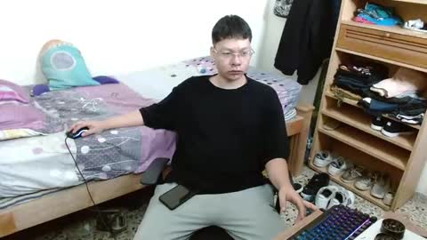 Snapshot of sebasslops chatting on 27, 1, 2025 Sebas online show from 27, 1, 2025