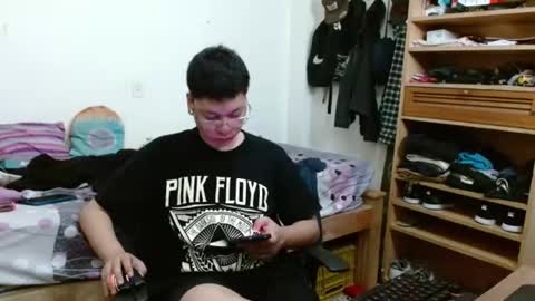 Snapshot of sebasslops chatting on 5, 2, 2025 Sebas online show from 5, 2, 2025