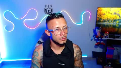 Snapshot of sebastian_025 chatting on 5, 10, 2025 Sebastian online show from 5, 10, 2025