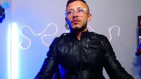 Snapshot of sebastian_025 chatting on 11, 10, 2025 Sebastian online show from 11, 10, 2025