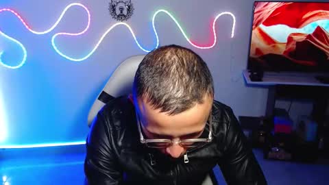 Snapshot of sebastian_025 chatting on 31, 10, 2025 Sebastian online show from 31, 10, 2025