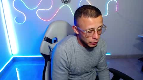 Snapshot of sebastian_025 chatting on 13, 11, 2025 Sebastian online show from 13, 11, 2025