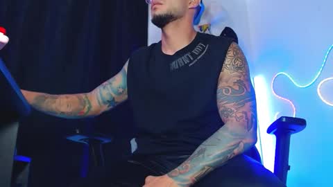 Snapshot of sebastian_025 chatting on 14, 11, 2025 Sebastian online show from 14, 11, 2025