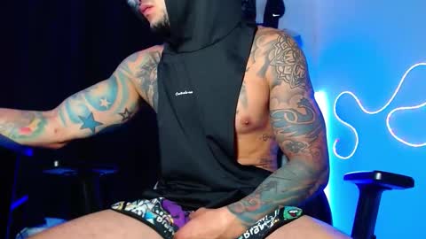 Snapshot of sebastian_025 chatting on 19, 12, 2025 Sebastian online show from 19, 12, 2025