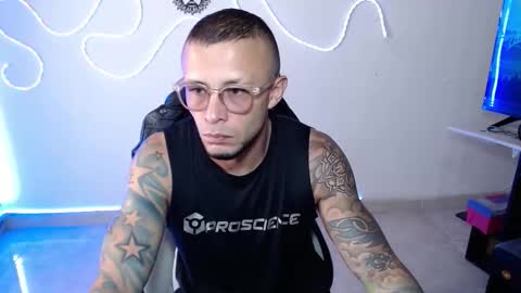 Snapshot of sebastian_025 chatting on 21, 12, 2025 Sebastian online show from 21, 12, 2025