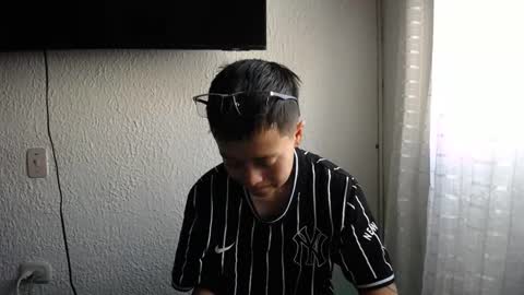 Snapshot of sebastian_posse chatting on 18, 2, 2025 Myystiic online show from 18, 2, 2025