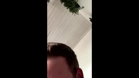 Sebastian online show from 5, 4, 2026