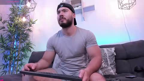 Instagram jeanpaulfit  online show from 1, 3, 2025