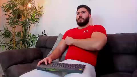 Snapshot of sebastianvilla__ chatting on 9, 7, 2026 Instagram jeanpaulfit online show from 9, 7, 2026