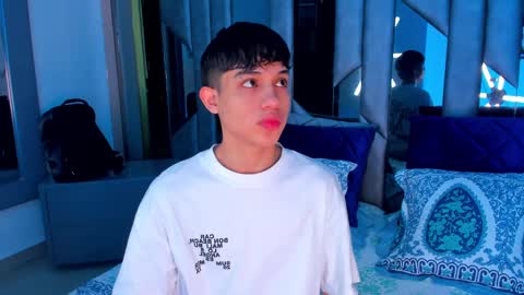 Snapshot of sebax_00 chatting on 21, 9, 2025 Sebastian online show from 21, 9, 2025