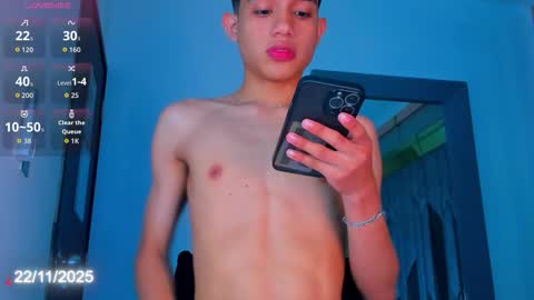 Snapshot of sebax_00 chatting on 22, 11, 2025 Sebastian online show from 22, 11, 2025