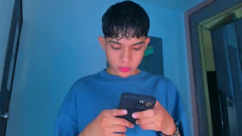 Snapshot of sebax_00 chatting on 5, 12, 2025 Sebastian online show from 5, 12, 2025