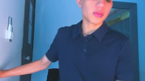 Snapshot of sebax_00 chatting on 21, 12, 2025 Sebastian online show from 21, 12, 2025