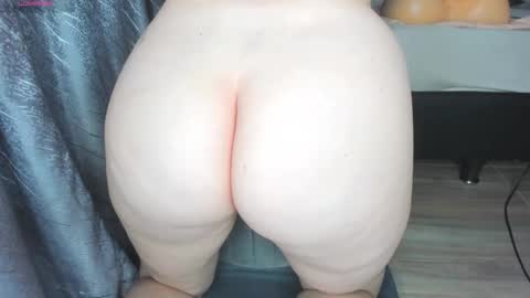 Snapshot of secret_daniell1 chatting on 4, 10, 2025 Daniela online show from 4, 10, 2025