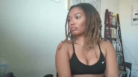 Snapshot of secretdesirecontent chatting on 28, 2, 2025 Priceless Domme online show from 28, 2, 2025