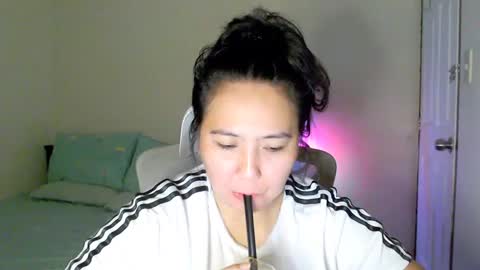 Snapshot of secretlover010101 chatting on 22, 4, 2026 MILAN online show from 22, 4, 2026