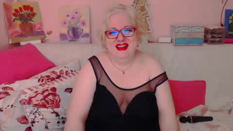 Snapshot of secretloverbbw chatting on 18, 9, 2025 Alice online show from 18, 9, 2025