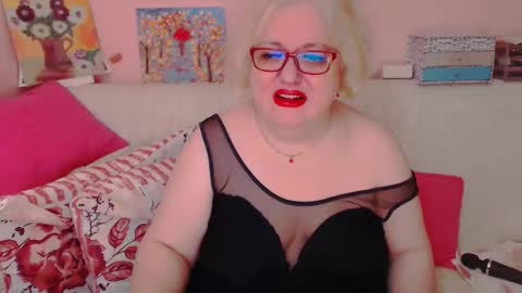 Snapshot of secretloverbbw chatting on 21, 10, 2025 Alice online show from 21, 10, 2025