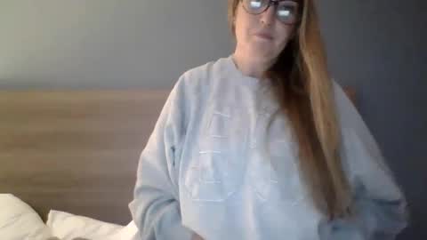 secretskyla online show from 16, 10, 2025