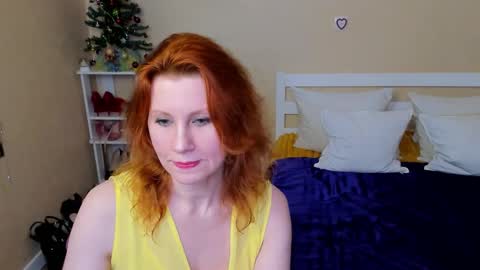 Snapshot of seductive_foxy_ chatting on 20, 12, 2025 seductive_foxy_ online show from 20, 12, 2025