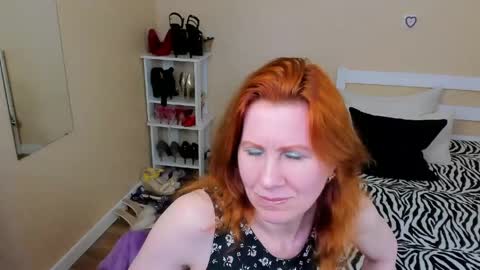 seductive_foxy_ online show from 3, 5, 2026