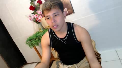 Snapshot of seductive_maxxx chatting on 8, 5, 2026 Max online show from 8, 5, 2026