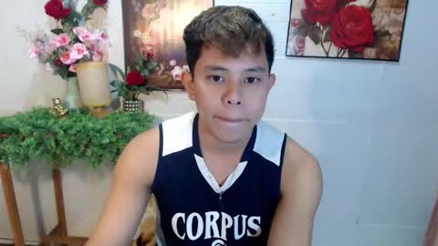 Snapshot of seductive_maxxx chatting on 10, 5, 2026 Max online show from 10, 5, 2026