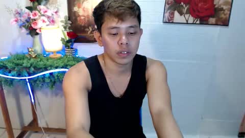 Snapshot of seductive_maxxx chatting on 12, 5, 2026 Max online show from 12, 5, 2026