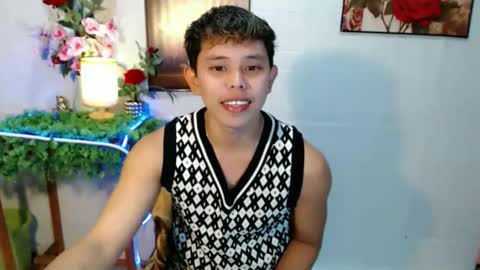 Snapshot of seductive_maxxx chatting on 19, 5, 2026 Max online show from 19, 5, 2026