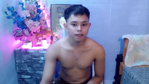 Snapshot of seductive_maxxx chatting on 23, 5, 2026 Max online show from 23, 5, 2026