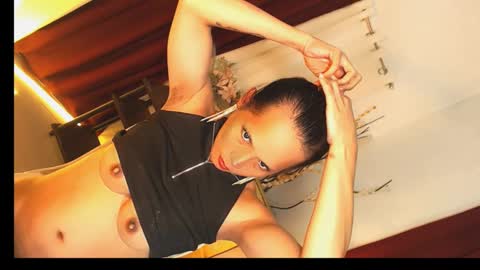 Snapshot of seductive_nicki chatting on 14, 12, 2024 seductive_nicki online show from 14, 12, 2024