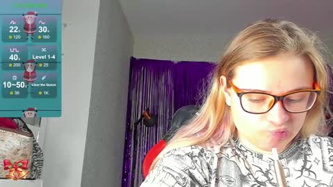 seductive_she_wolf online show from 21, 12, 2024