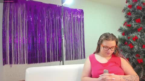 seductive_she_wolf online show from 27, 12, 2024