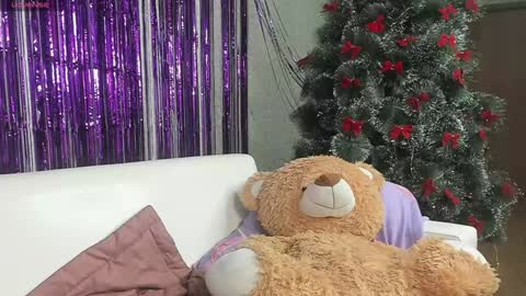 seductive_she_wolf online show from 6, 1, 2025