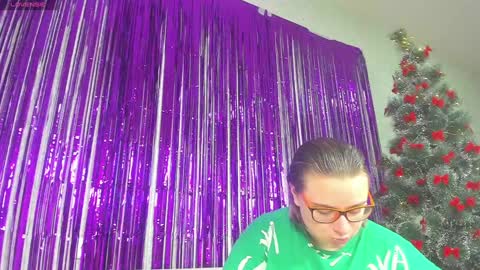 seductive_she_wolf online show from 8, 1, 2025