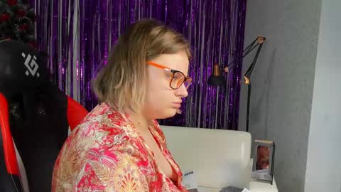 seductive_she_wolf online show from 28, 1, 2025