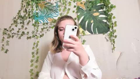 seductive_she_wolf online show from 26, 9, 2025