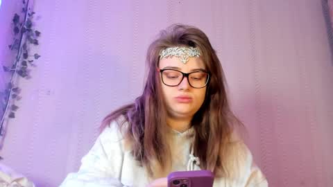 seductive_she_wolf online show from 7, 5, 2026
