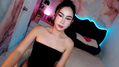 Snapshot of seductive_vana chatting on 14, 7, 2026 Vanessa online show from 14, 7, 2026