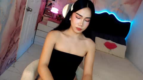 Snapshot of seductive_vana chatting on 23, 7, 2026 Vanessa online show from 23, 7, 2026