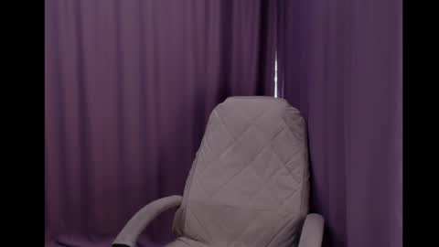 Emily online show from 15, 4, 2026