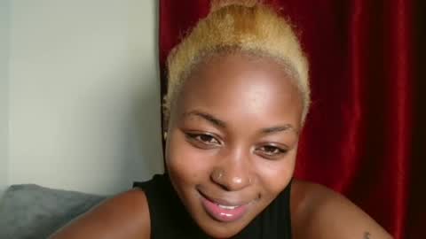 Snapshot of seexy_swiry chatting on 5, 3, 2025 seexy_swiry online show from 5, 3, 2025