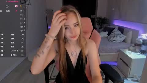 Lucia Lucy online show from 17, 6, 2026