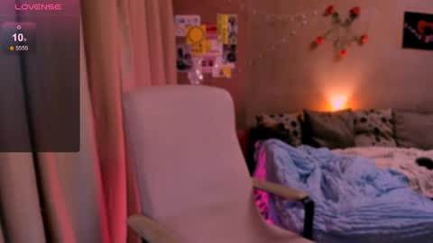 Snapshot of selectrra chatting on 9, 4, 2026 selectrra online show from 9, 4, 2026