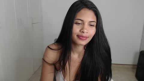 Snapshot of seleena__ chatting on 28, 2, 2025 seleena__ online show from 28, 2, 2025