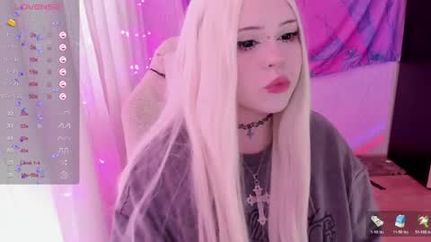 Snapshot of selena___cute chatting on 7, 6, 2026 Selena online show from 7, 6, 2026