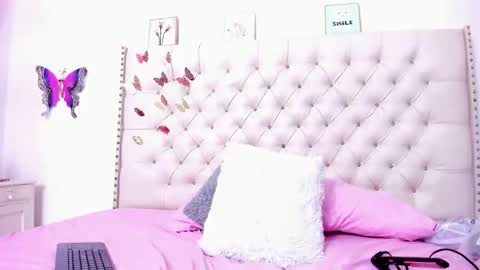 Snapshot of selena_beautyy chatting on 9, 2, 2026 selena_beautyy online show from 9, 2, 2026