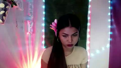 selena_fox2000 online show from 10, 5, 2026